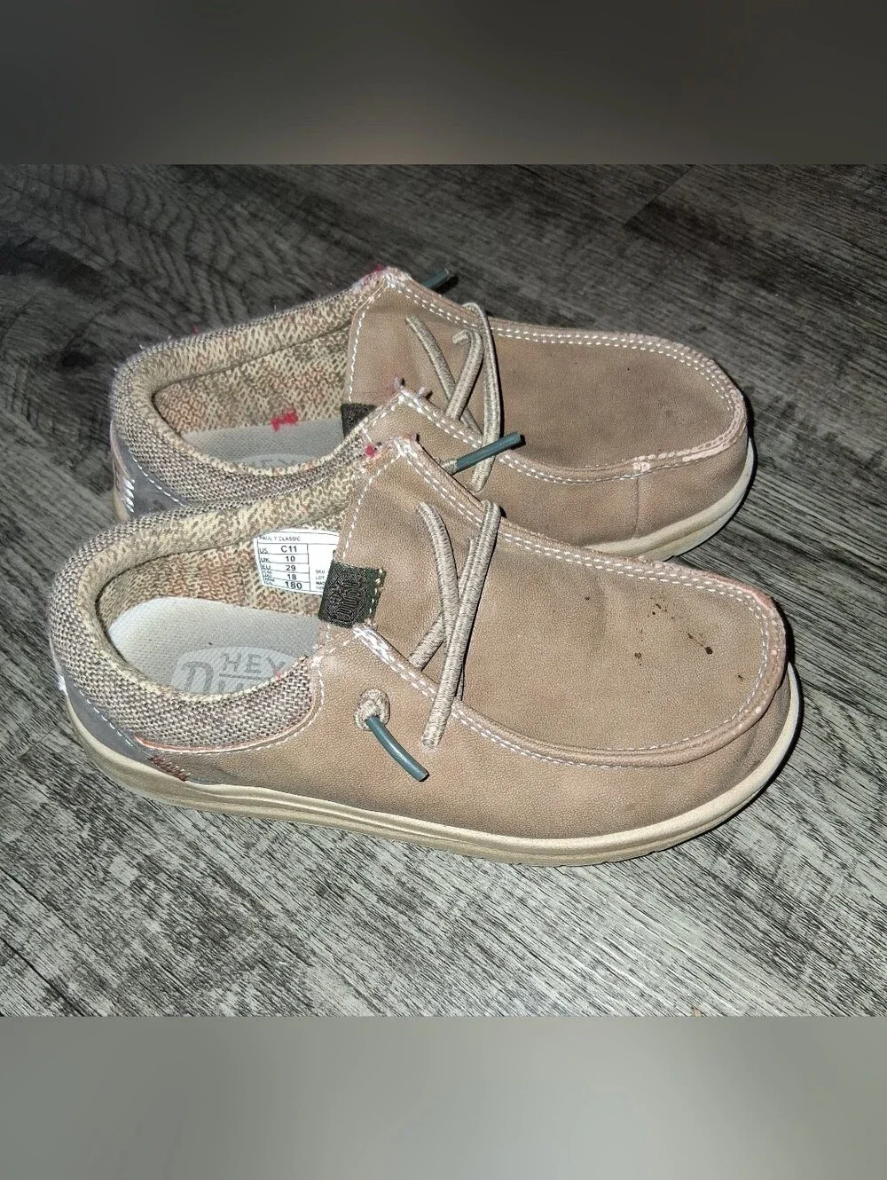 Hey Dude Boys Casual loafer shoes Size 11